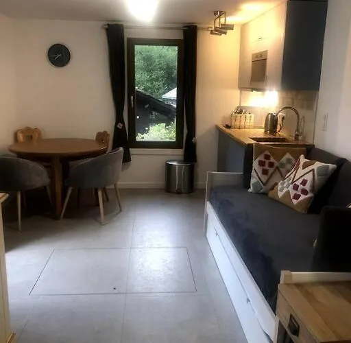 La Grangette Apartment B Great Location